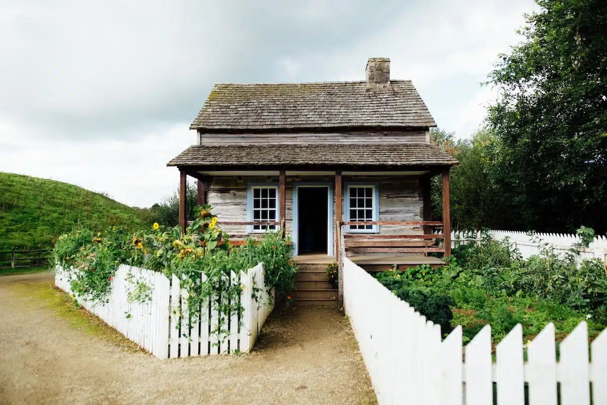 jardin  cabane